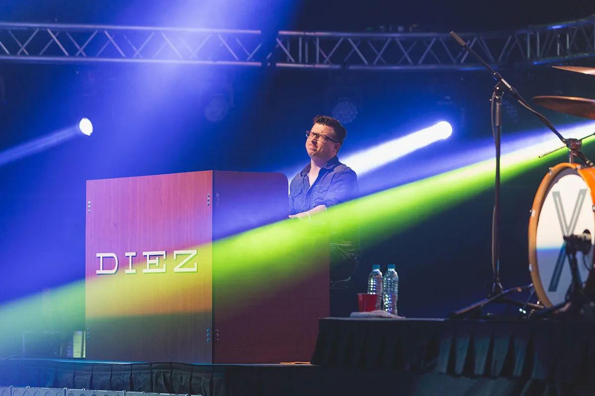 los-claxons-piano 11