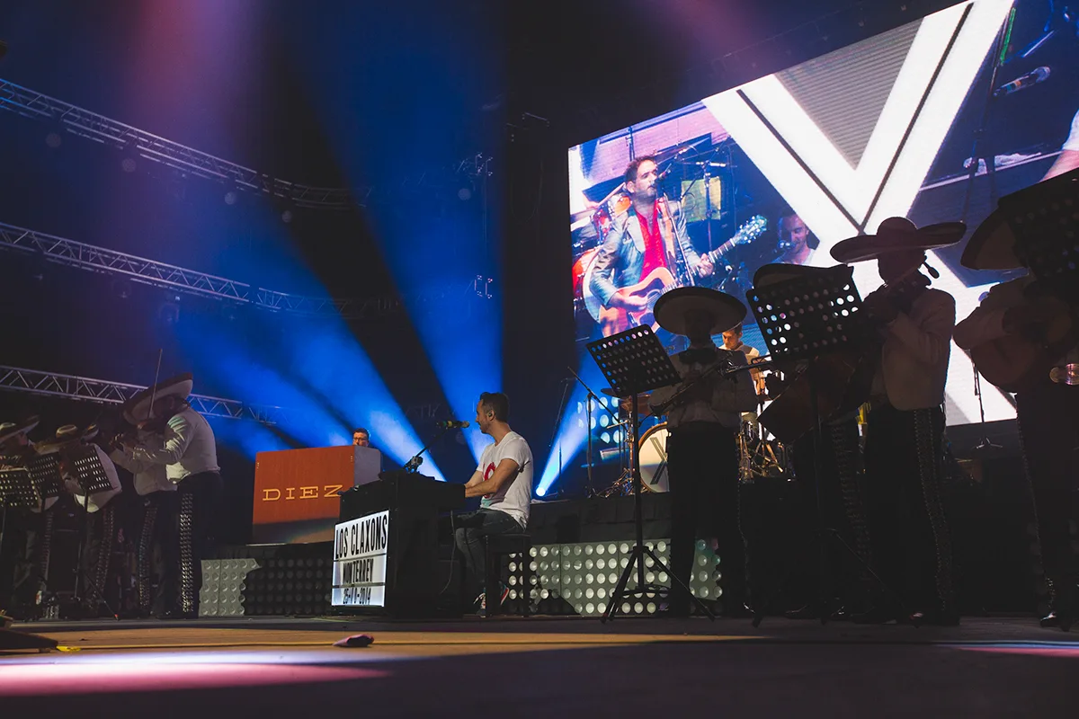 los-claxons-piano 12